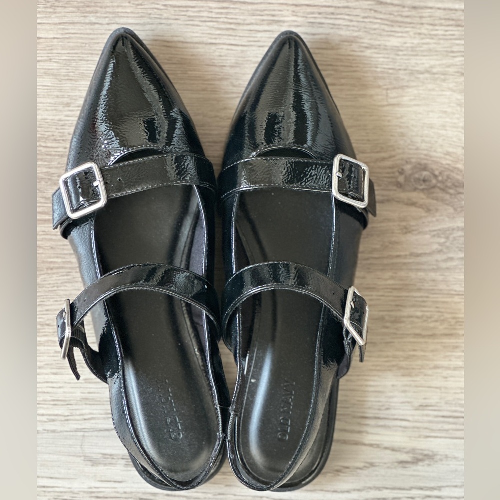 Old Navy sling back Mary Jane Buckled Flats